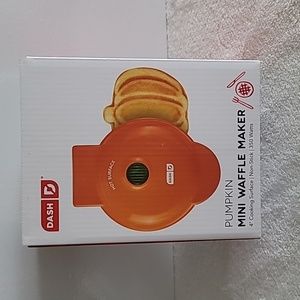 New Dash Pumpkin Waffle Maker